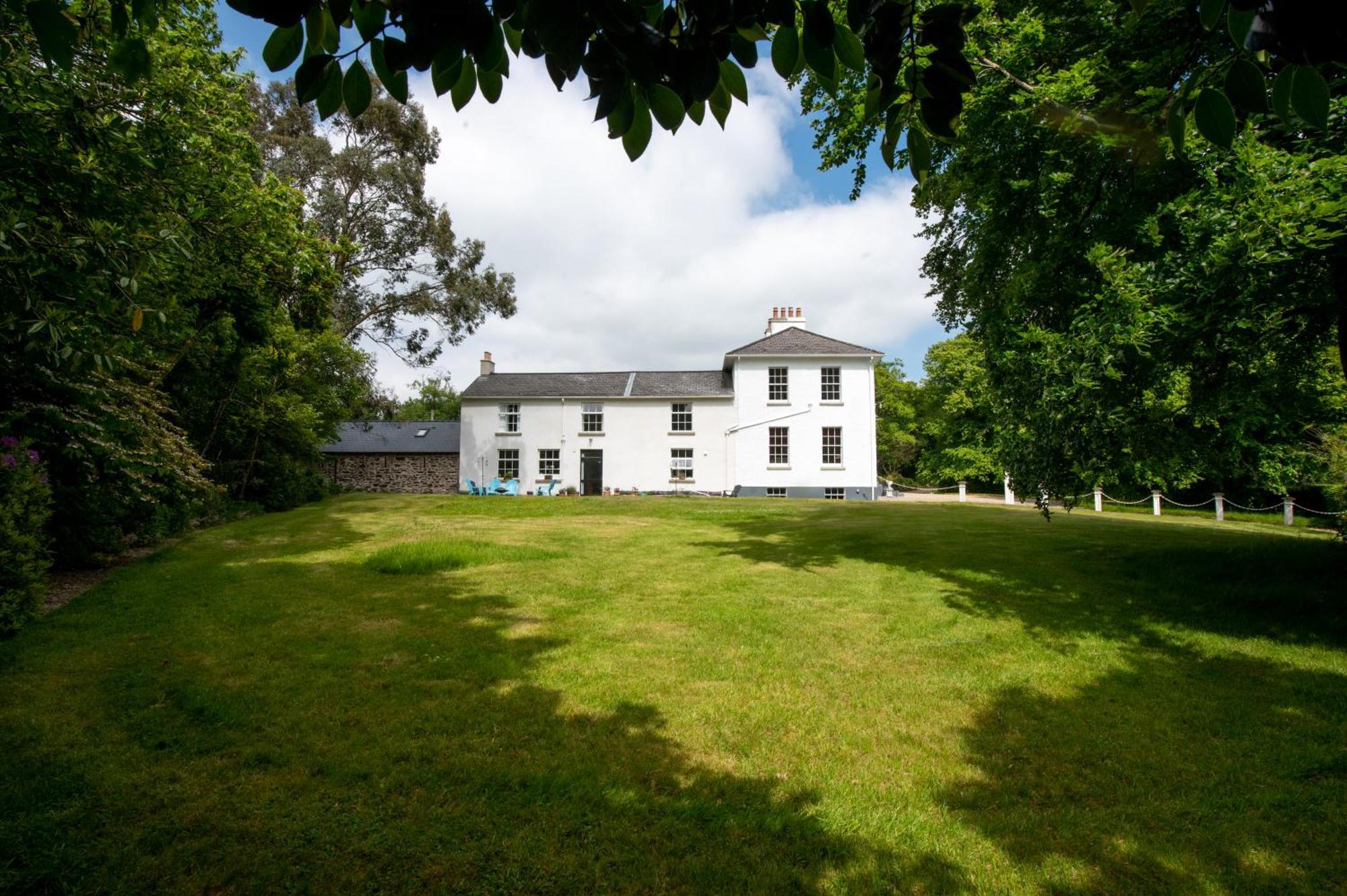 Kilpatrick Glebe Villa Crossabeg Exteriör bild